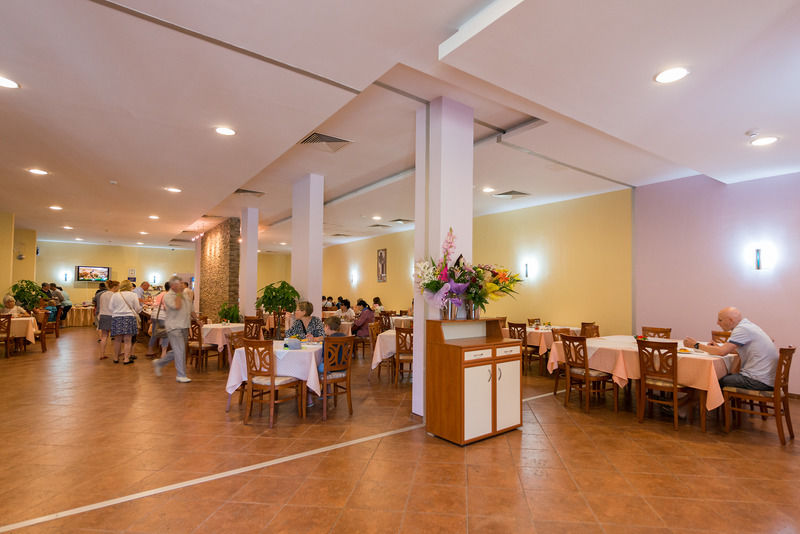 Ivana Palace Hotel - Free Parking Sunny Beach Exterior photo
